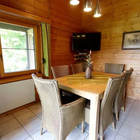 Forest House Meilvenn